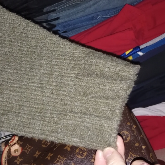 MERINO WOOL JCREW COLD WEATHER OR ANYTIME SWEATER. NWOT - Picture 3 of 5